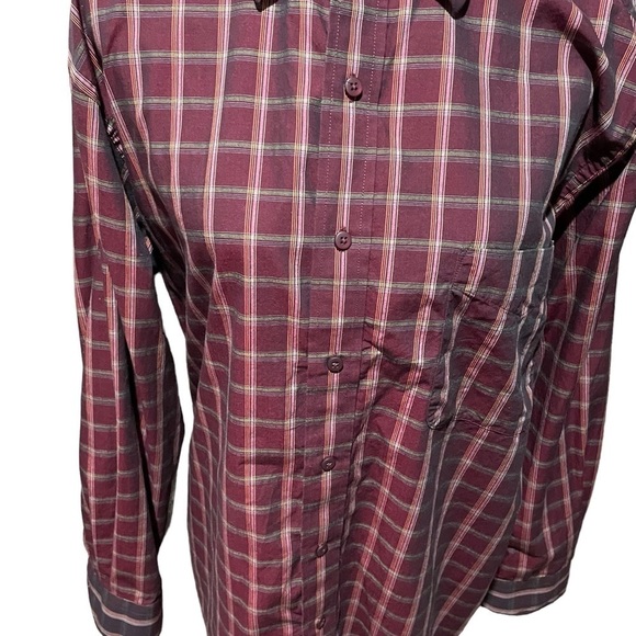 GEOFFREY Beene Long Sleeve Button Down Plaid Shirt - Size Medium - Picture 9 of 9